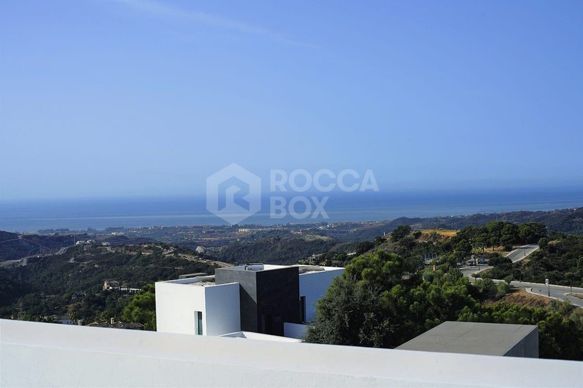 Modern Villa in Benahavis for sale