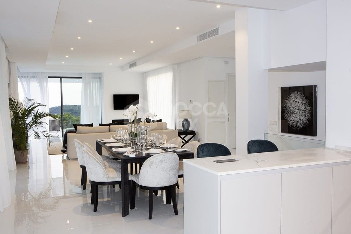 Modern Villa in Benahavis for sale
