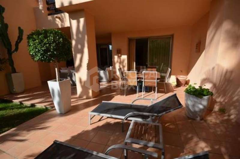 A 3 BEDROOM South Facing GROUND FLOOR APARTMENT IN MANSION CLUB, GOLDEN MILE, MARBELLA