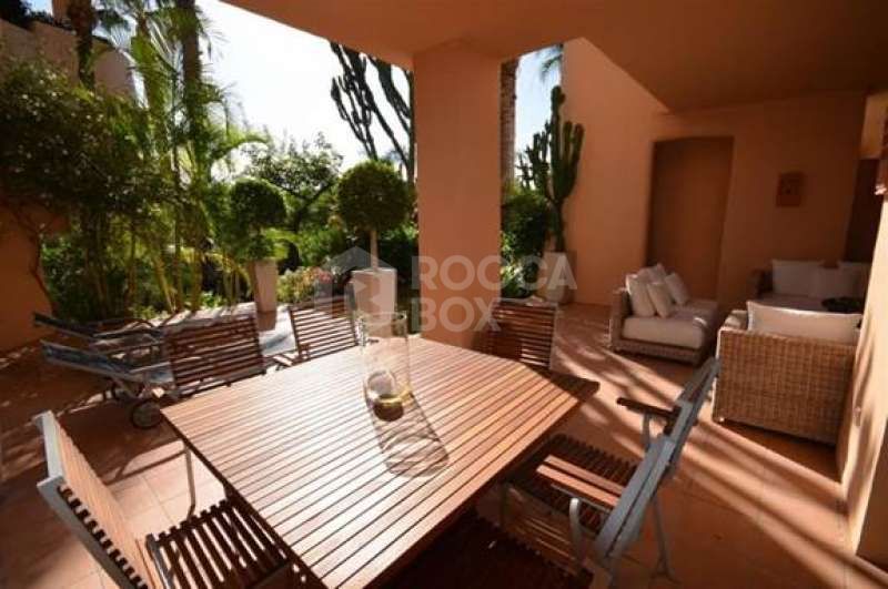 A 3 BEDROOM South Facing GROUND FLOOR APARTMENT IN MANSION CLUB, GOLDEN MILE, MARBELLA