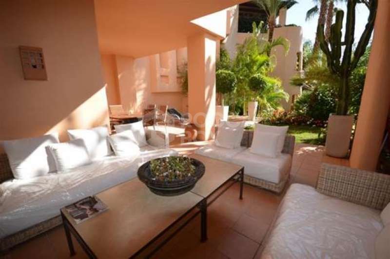 A 3 BEDROOM South Facing GROUND FLOOR APARTMENT IN MANSION CLUB, GOLDEN MILE, MARBELLA