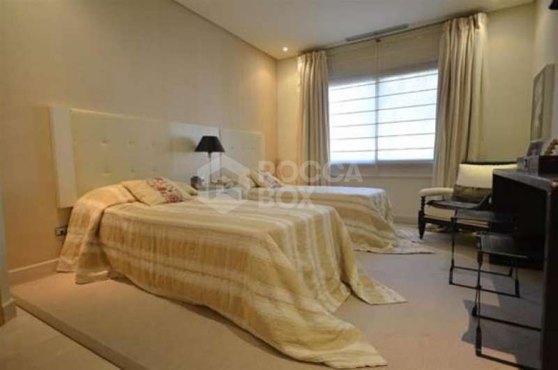 A 3 BEDROOM South Facing GROUND FLOOR APARTMENT IN MANSION CLUB, GOLDEN MILE, MARBELLA