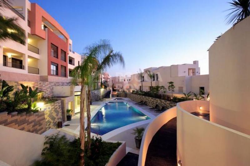 3 bedroom apartment in new development in Los Monteros, Marbella