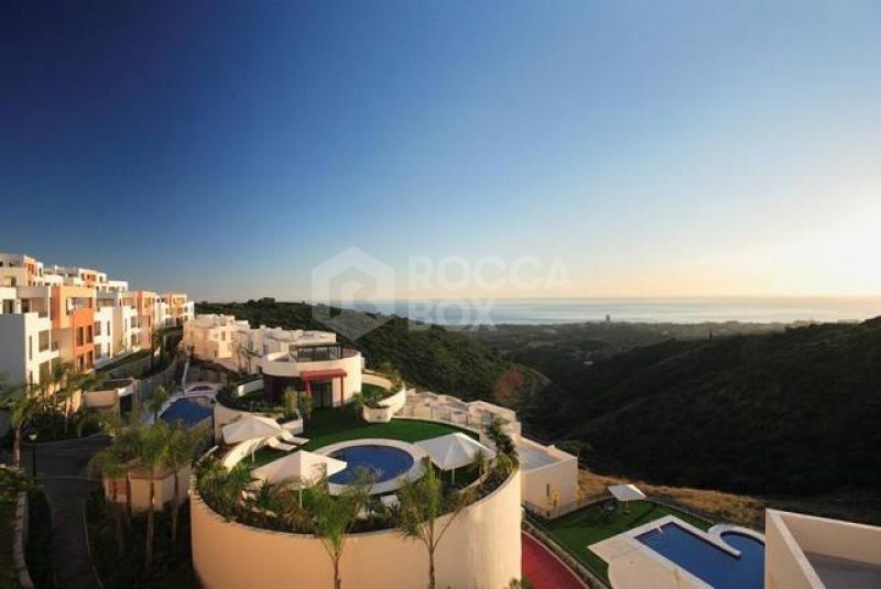 3 bedroom apartment in new development in Los Monteros, Marbella