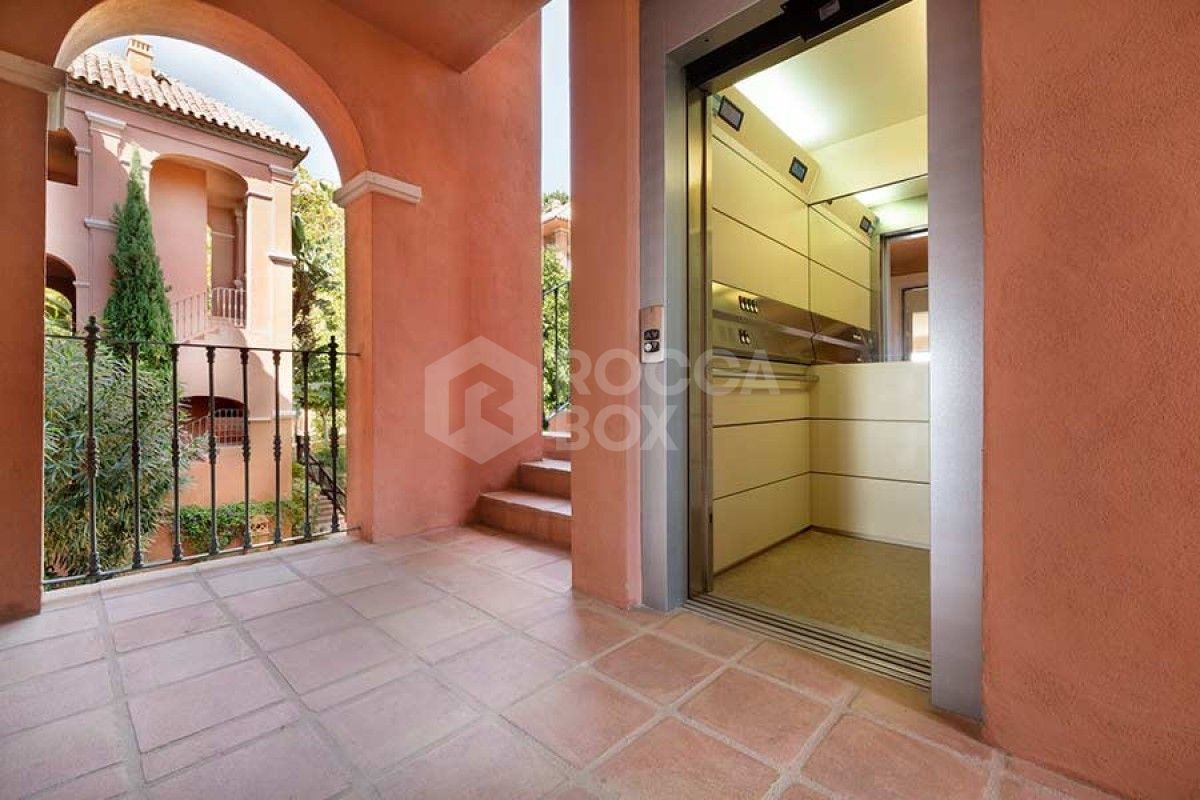 New 2 and 3 bed apartment for sale in Benahavis in Marbella