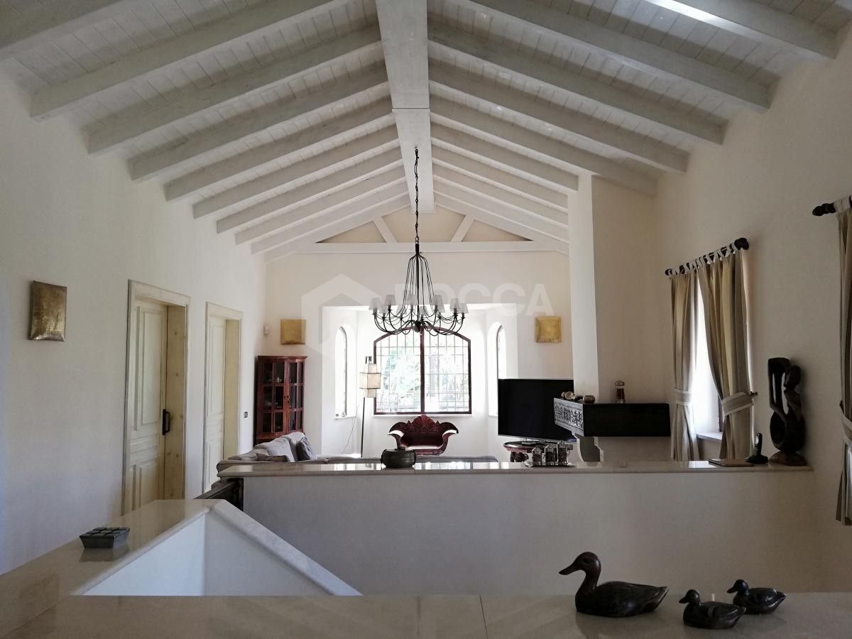 Luxury 5 bedroom Villa in Benalmadena for sale.