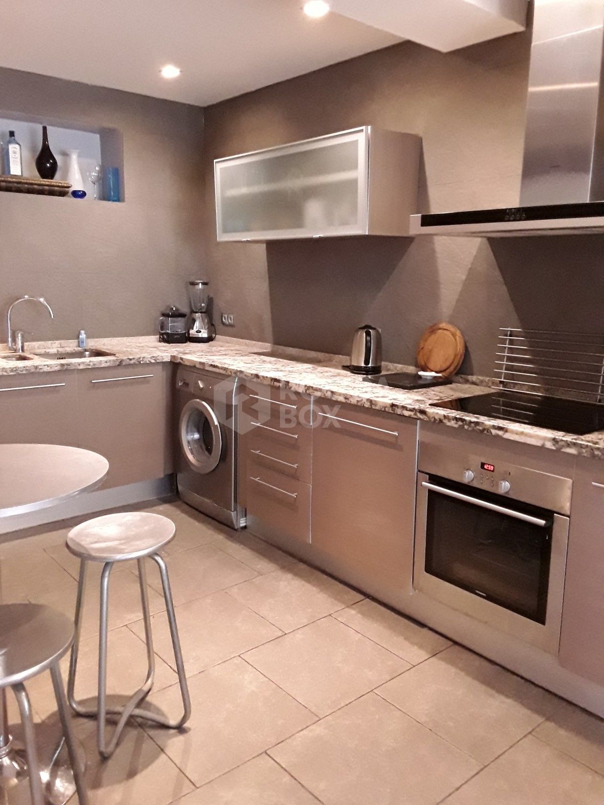 Lovely 2 Bedroom APARTMENT FOR SALE in Nueva Andalucia