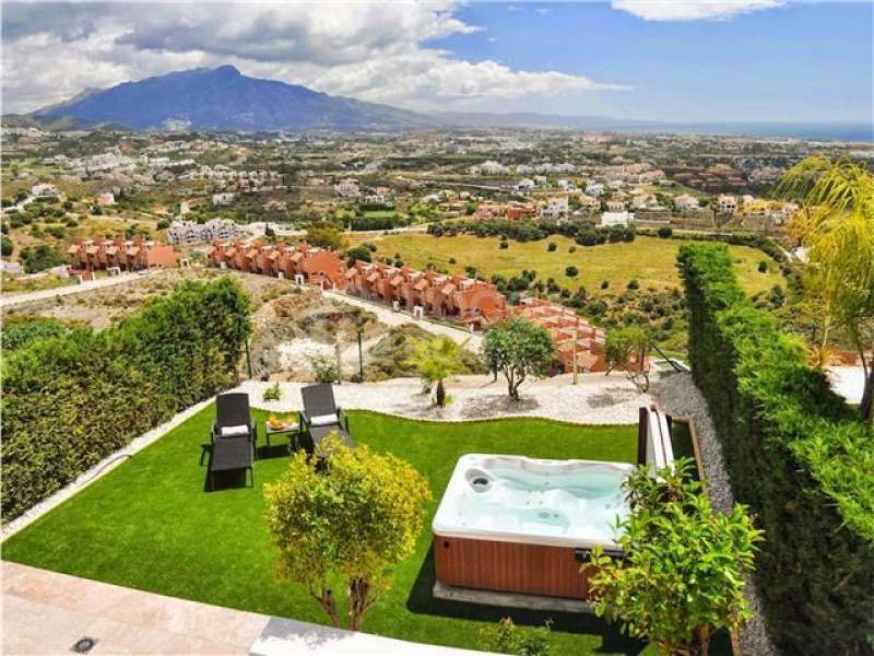 Town House for sale in Marbella (All)