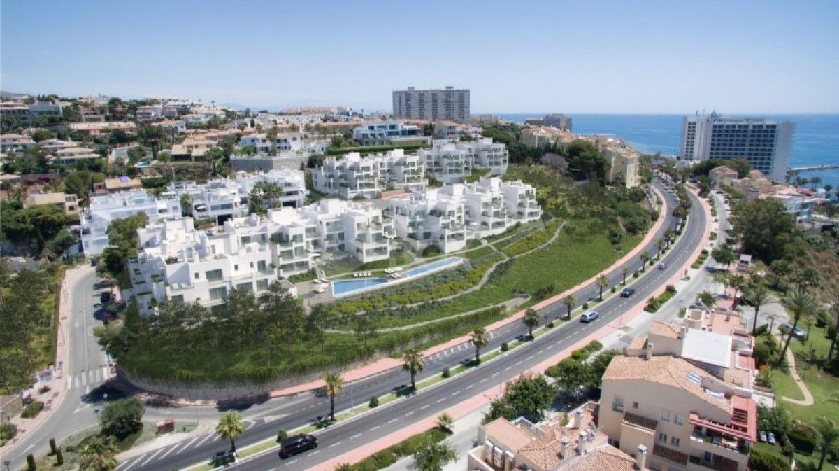 Brand New 1,2,3 Apartments for sale in Torrequebrada in Benalmadena