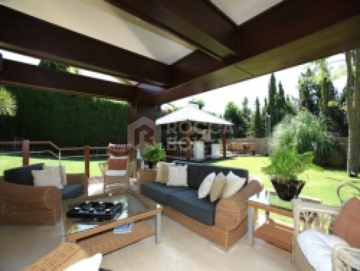 Luxury villa in Nueva Andalucia with unique style and high quality