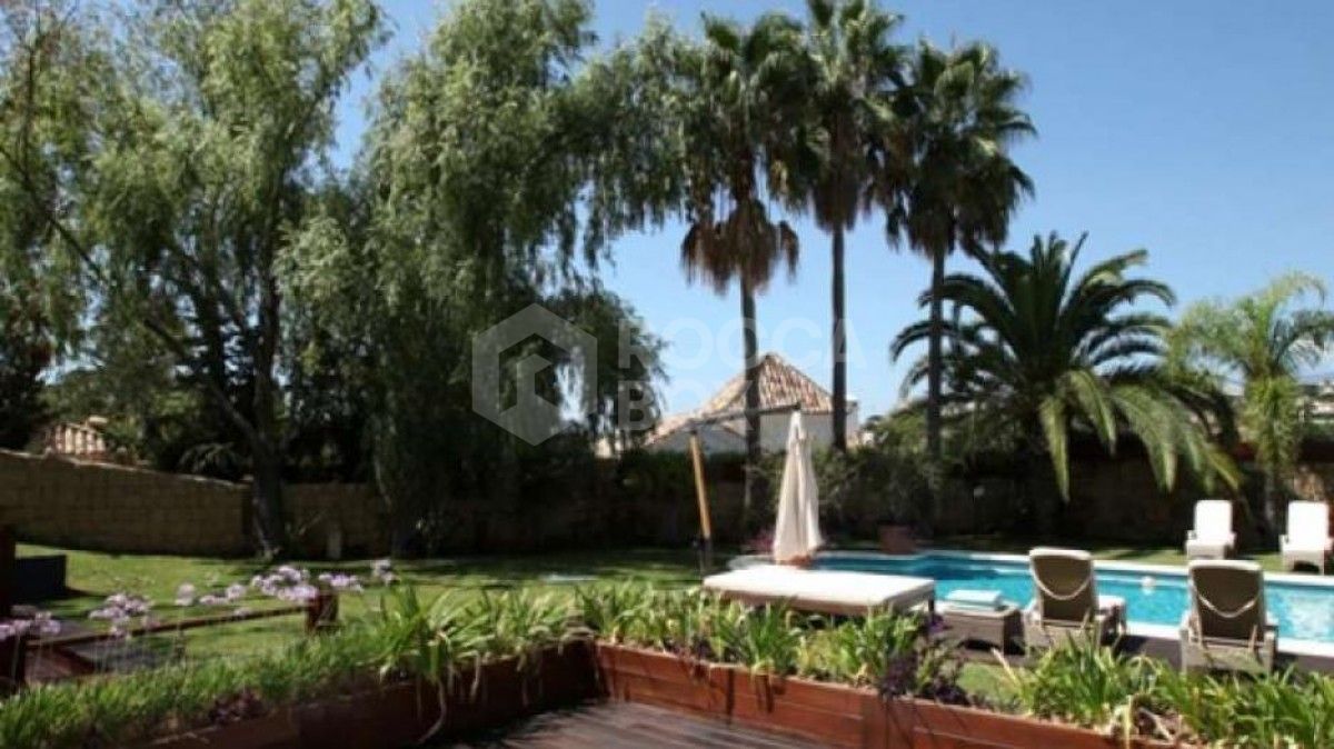 Luxury villa in Nueva Andalucia with unique style and high quality
