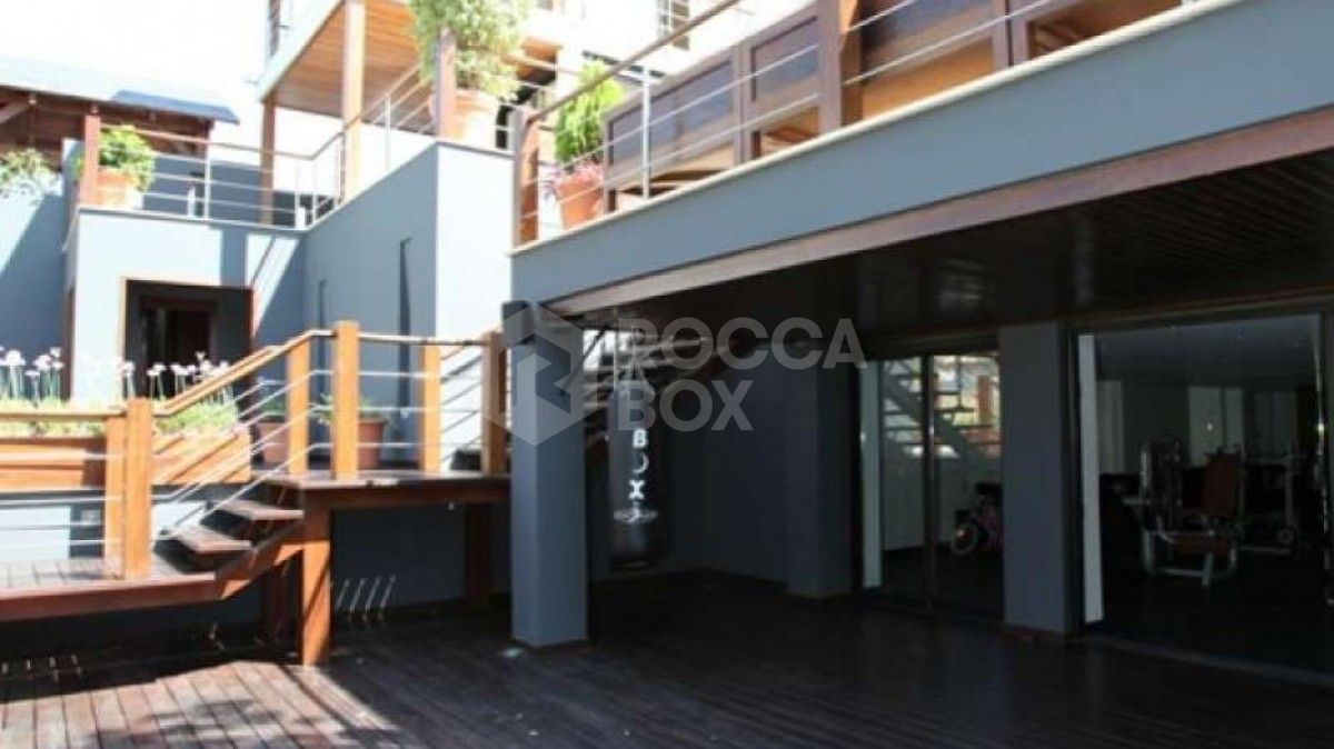 Luxury villa in Nueva Andalucia with unique style and high quality