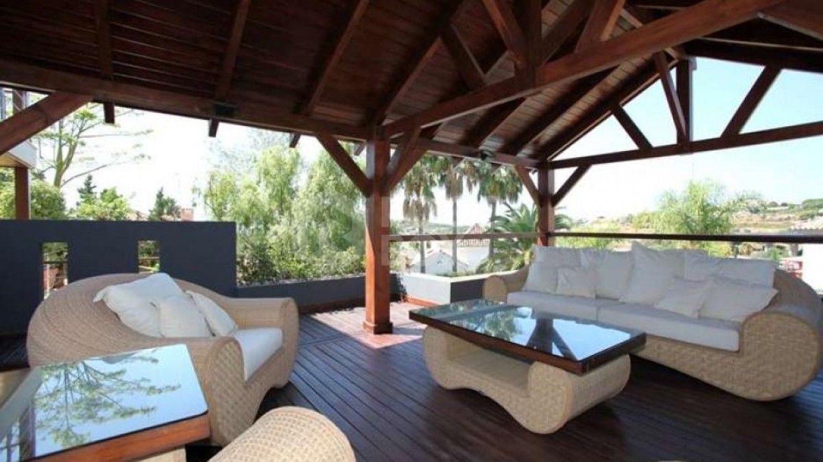Luxury villa in Nueva Andalucia with unique style and high quality