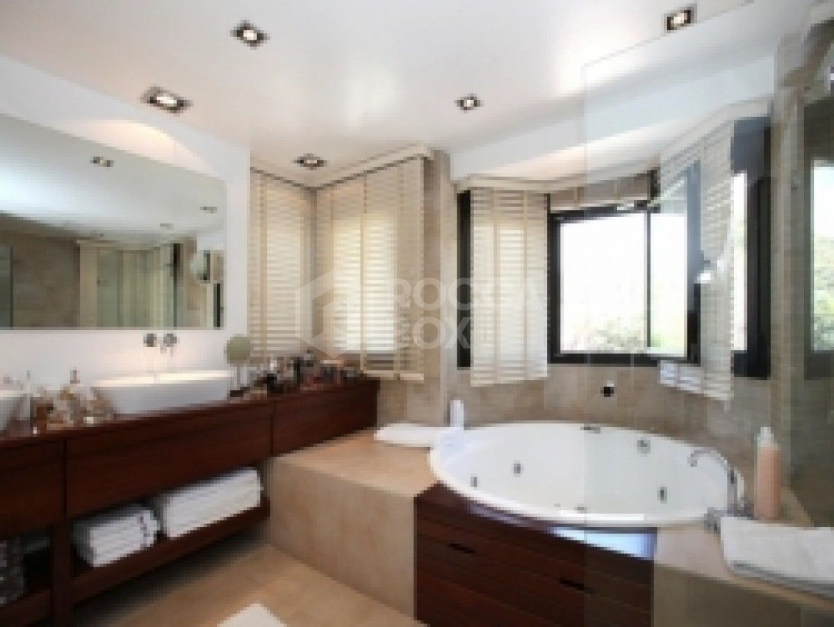 Luxury villa in Nueva Andalucia with unique style and high quality