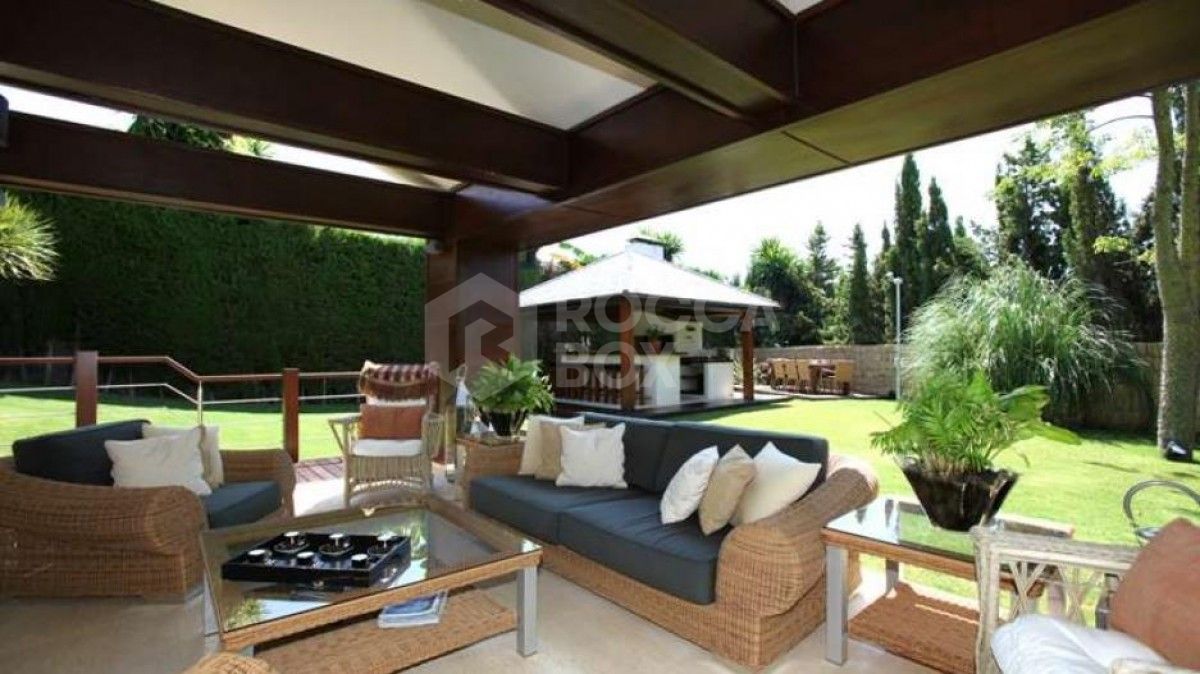 Luxury villa in Nueva Andalucia with unique style and high quality