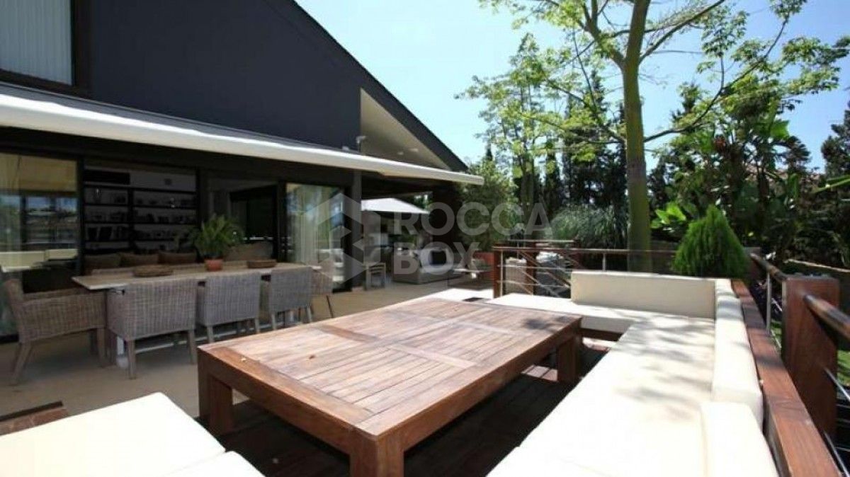 Luxury villa in Nueva Andalucia with unique style and high quality