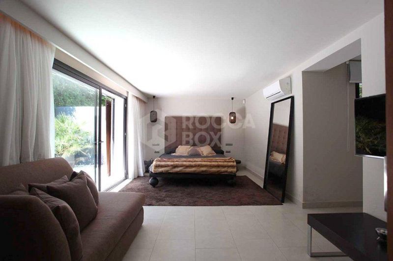 A ultra modern villa all on one level in guadalmina marbella