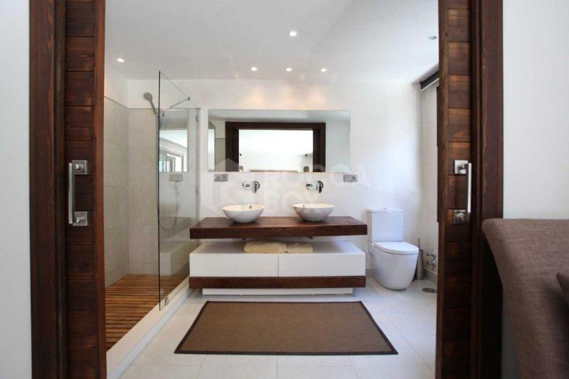 A ultra modern villa all on one level in guadalmina marbella