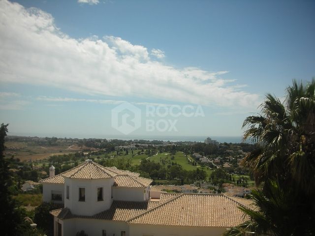 El Paraiso, Lovely 5 bedroom villa For Sale