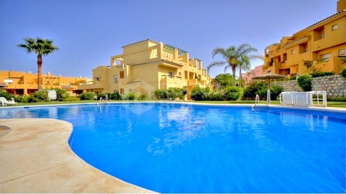 Penthouse apartment 3 bedroom with glorious views for sale in guadalmina