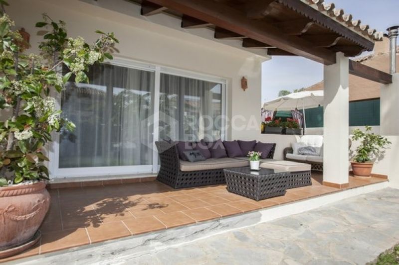Stunning 5 bedroom villa for sale within walking distance to the beach and Puerto Banus