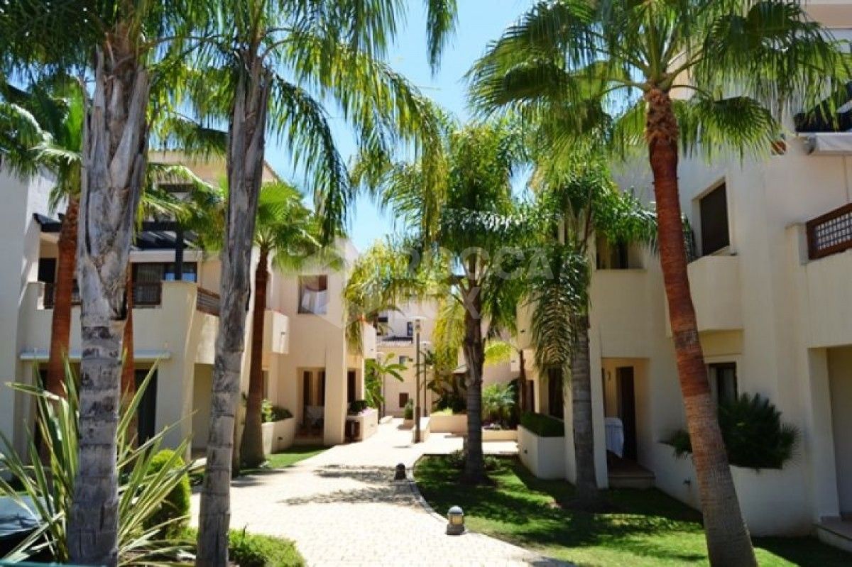 Fantastic 3 bed ground floor apartment for sale in Medina Banus in Marbella