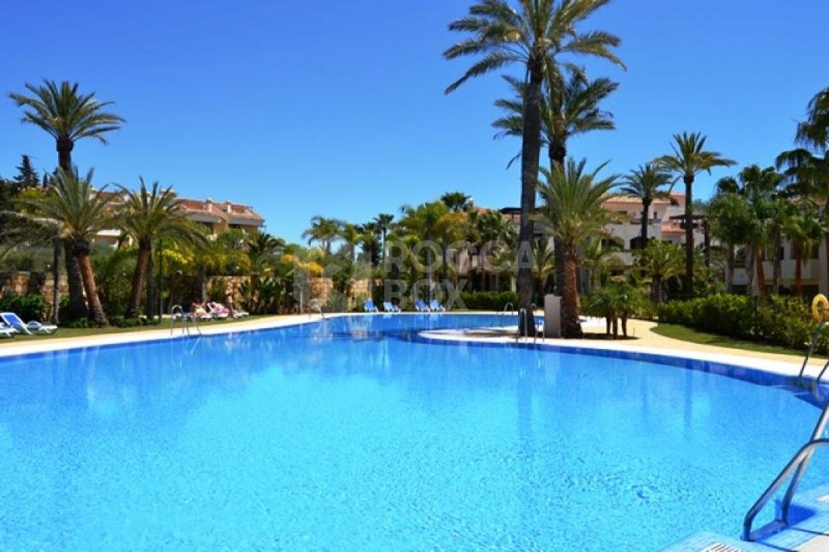 Fantastic 3 bed ground floor apartment for sale in Medina Banus in Marbella