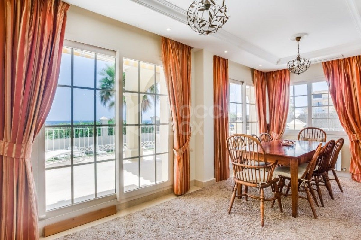 5 bedroom villa San Pedro beach side
