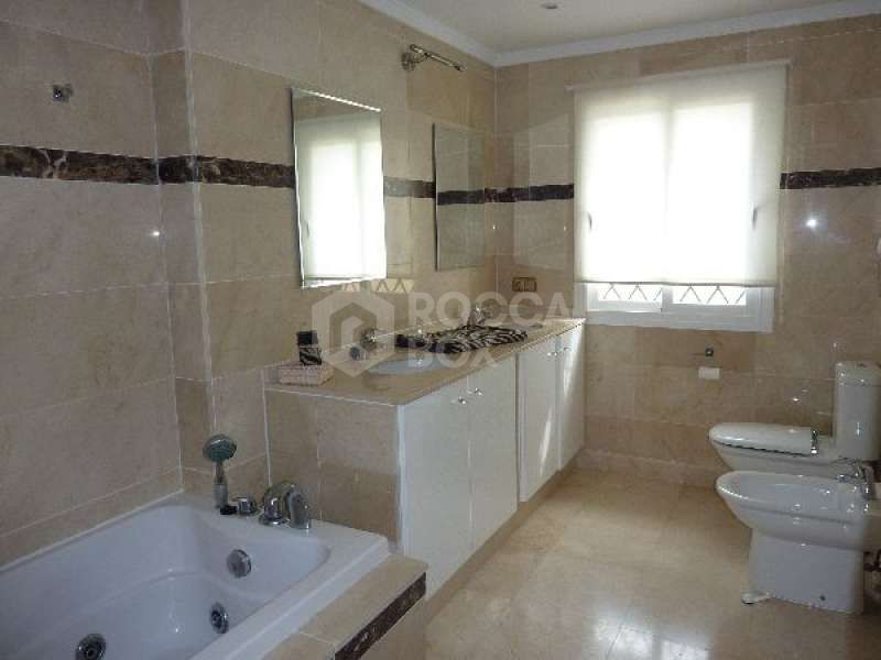 Atalaya Rio Verde, 5 bedroom Villa For Sale