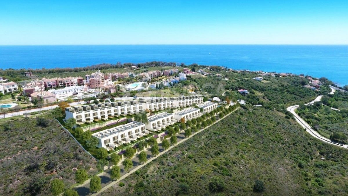 Nice Complex 3 and 4 bed for sale in Sotogrande