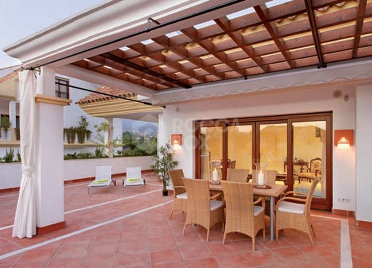 Luxury 3 bed ground floor apartment in Marbella Golden Mile