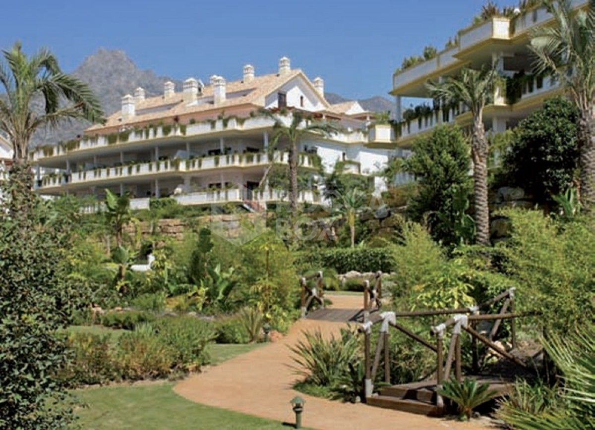 Luxury 3 bed ground floor apartment in Marbella Golden Mile