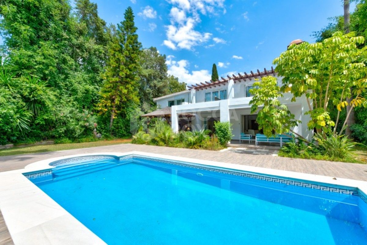 Great recently renovated 4 bed villa in Nueva Andalucia, Marbella