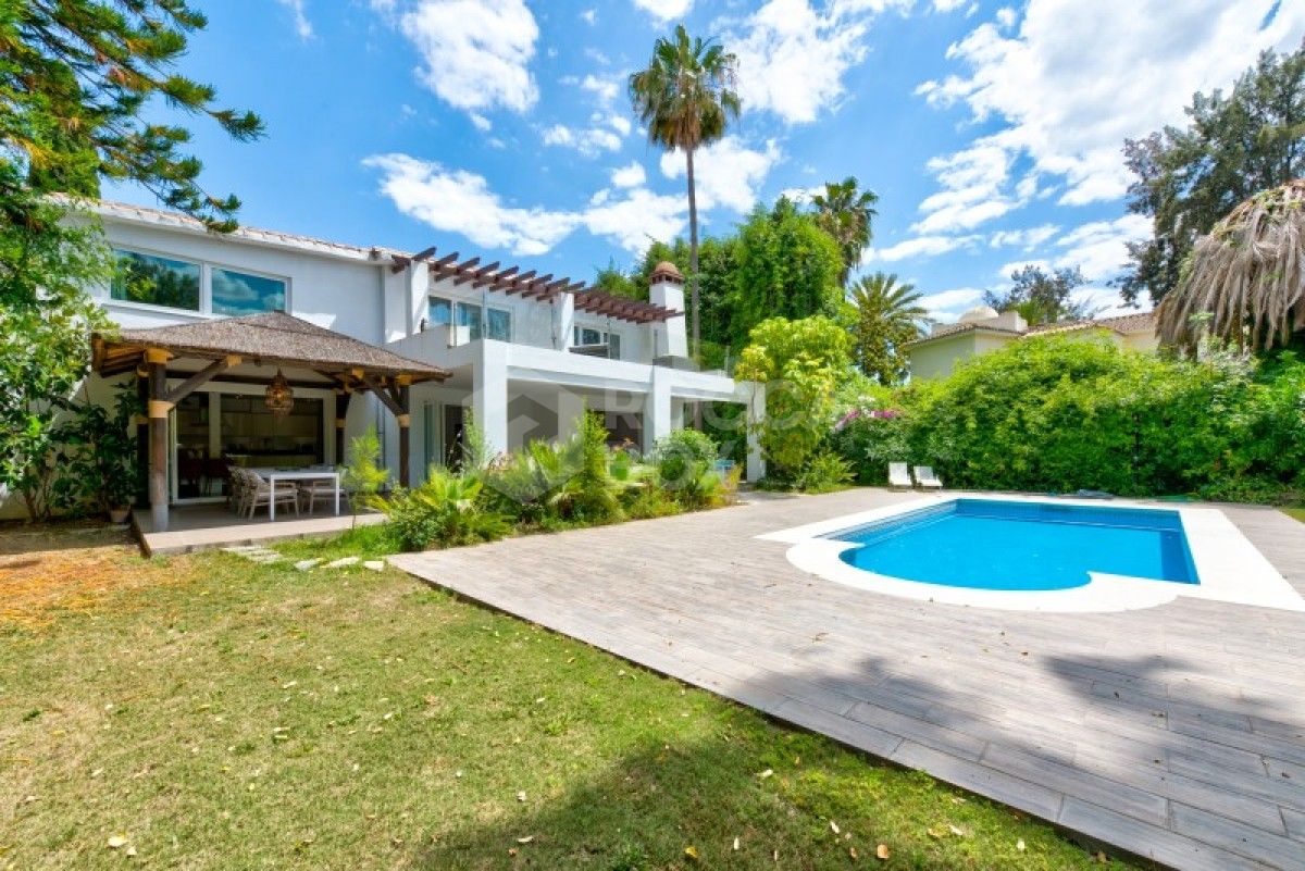 Great recently renovated 4 bed villa in Nueva Andalucia, Marbella