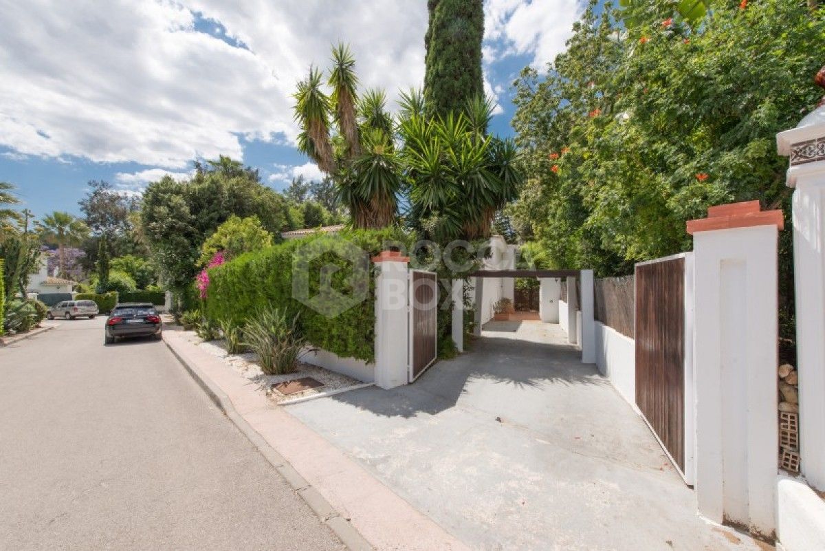 Great recently renovated 4 bed villa in Nueva Andalucia, Marbella