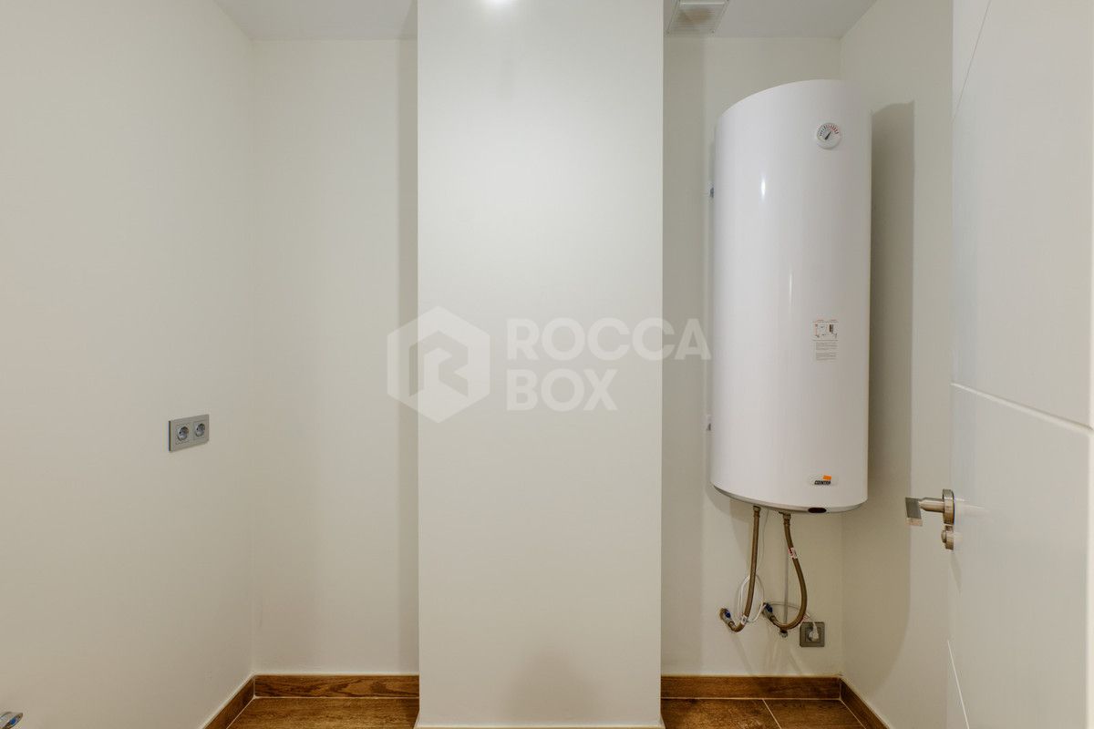 Exquisite Renovated Duplex Penthouse with Breathtaking Views in Estepona