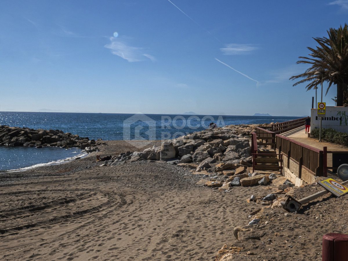 Exquisite Beachfront Apartment in La Herradura with Spectacular Views