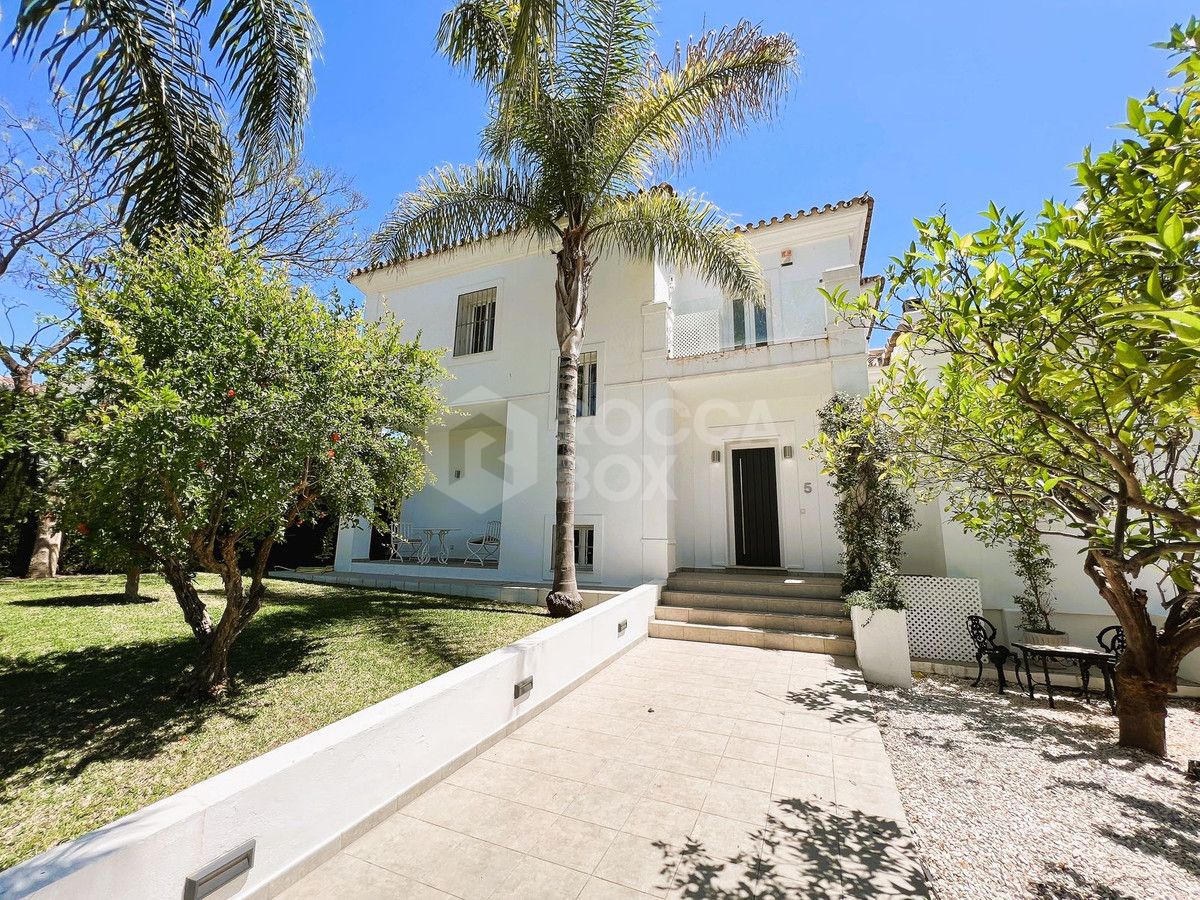 Villa in Nueva Andalucia, Marbella