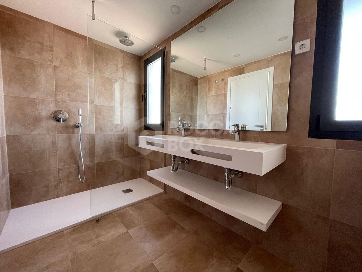 Duplex Penthouse with Stunning Views in Estepona