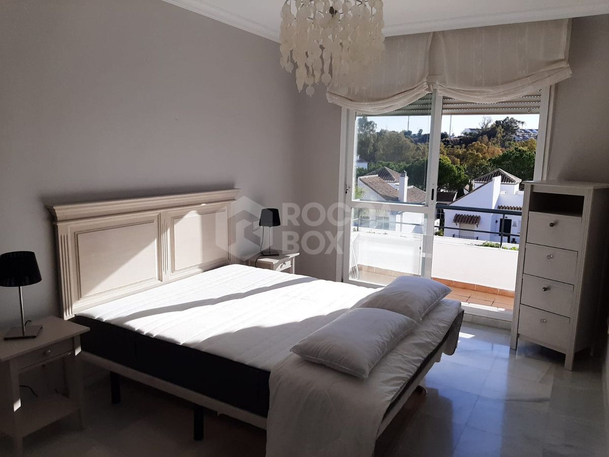 Penthouse in Nueva Andalucia, Marbella