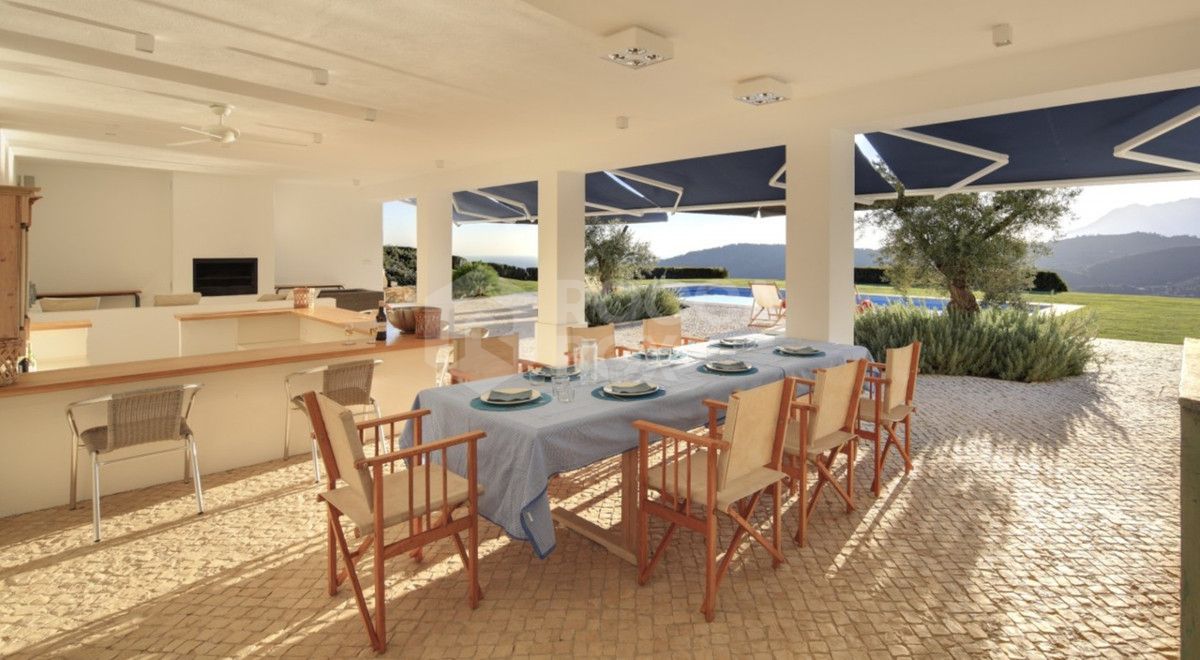 Villa in Benahavis