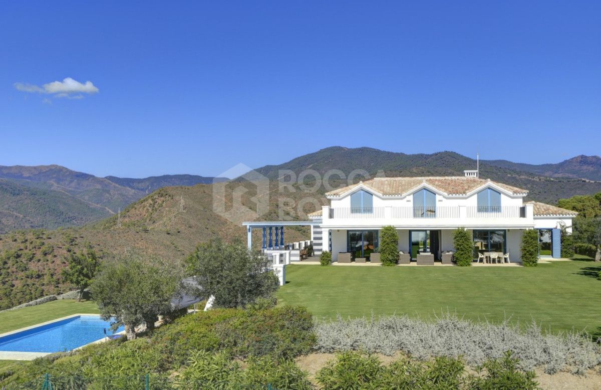 Villa in Benahavis