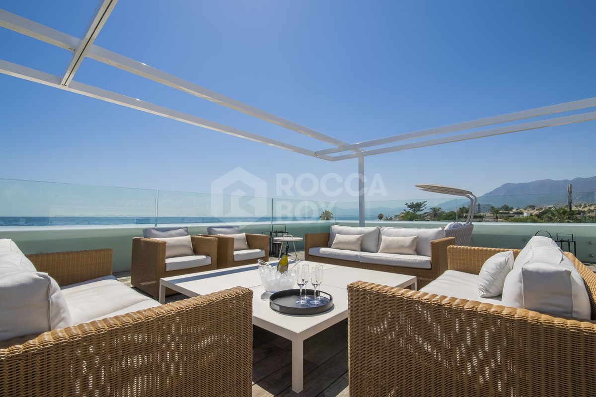 LUXURY FRONT LINE BEACH VILLA IN MARBELLA.