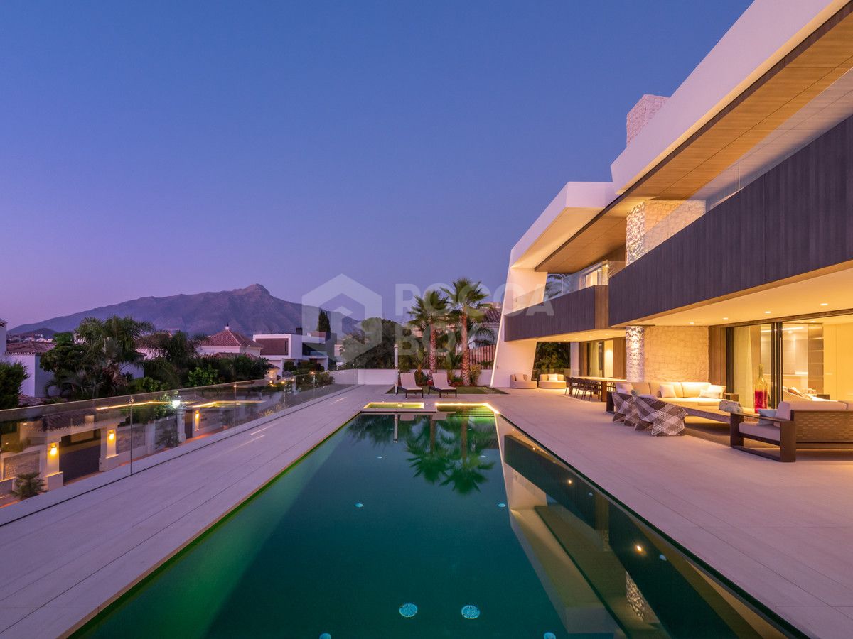 Villa in Nueva Andalucia, Marbella