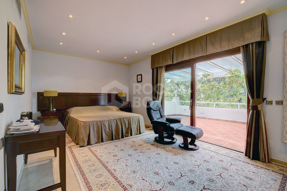 Villa in Estepona