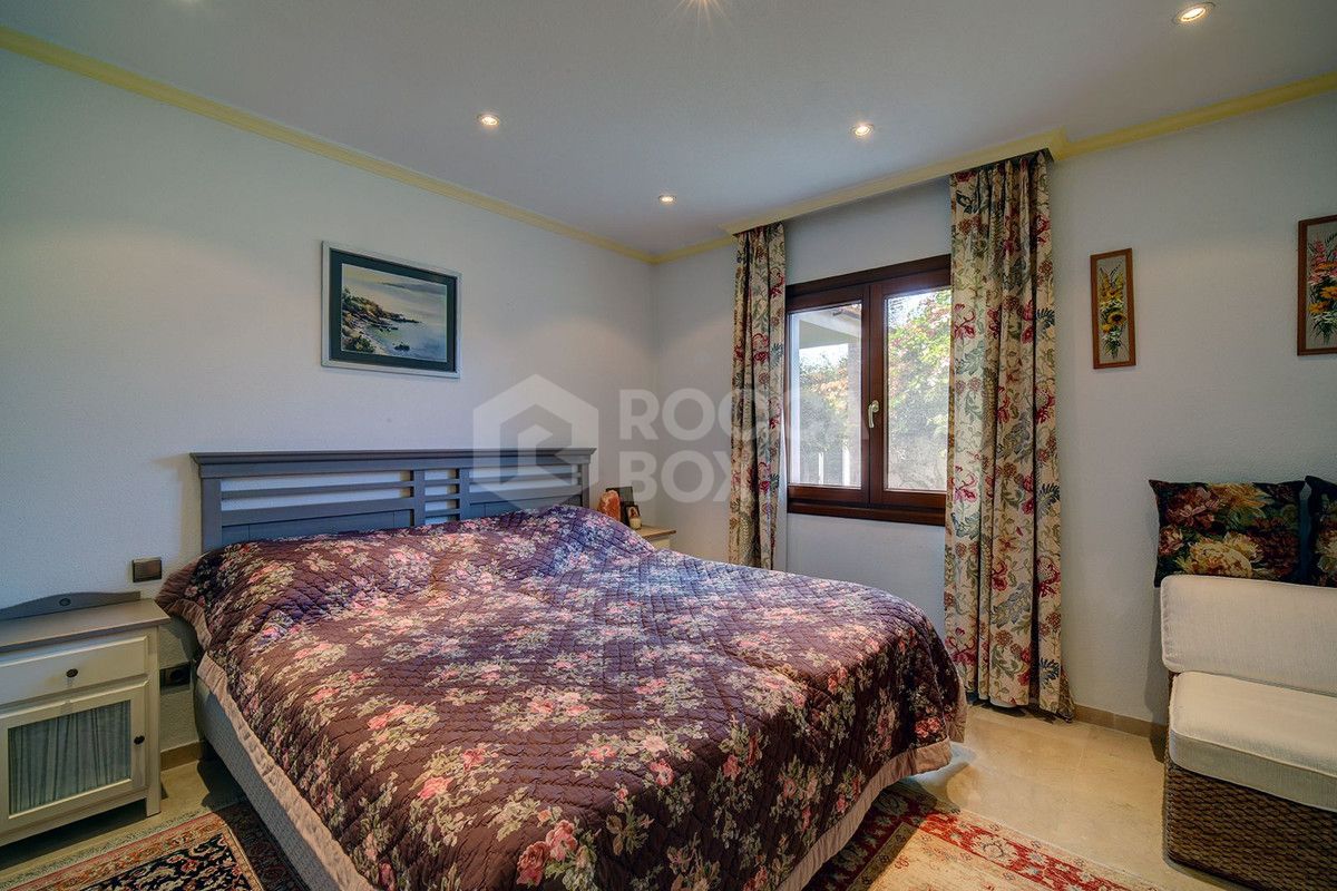 Villa in Estepona