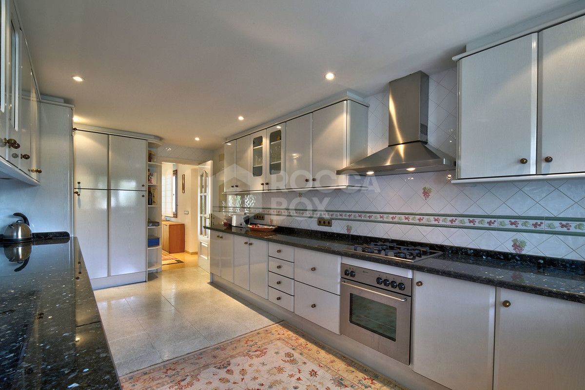 Villa in Estepona