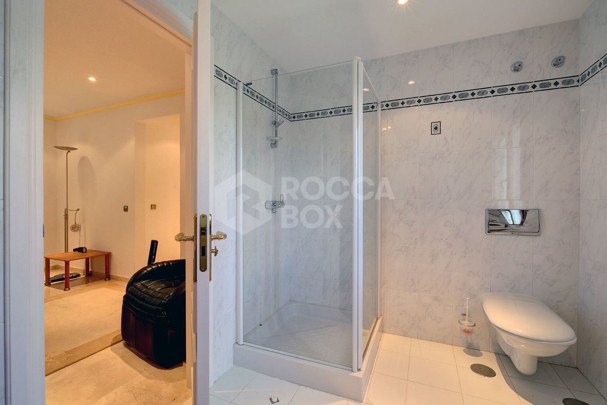Villa in Estepona
