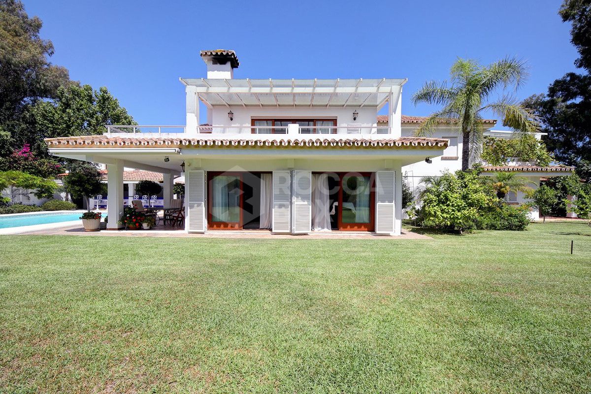 Villa in Estepona