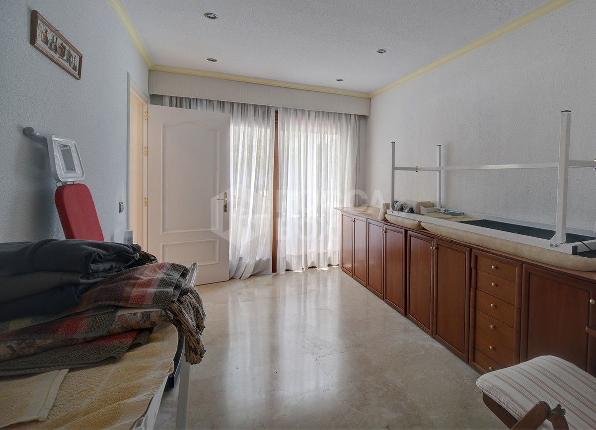 Villa in Estepona